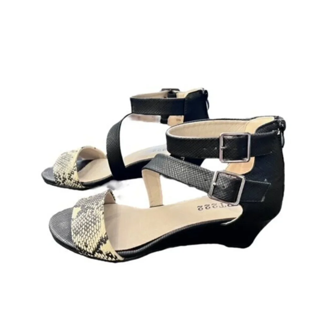 Dept 222 Womens Ankle Strap Wedge Sandal Snakeskin Waverly Size 9M Dressy Preppy